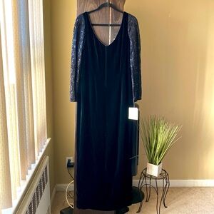 NWT Black Velour Evening Dress with lace sequin detail sz 14